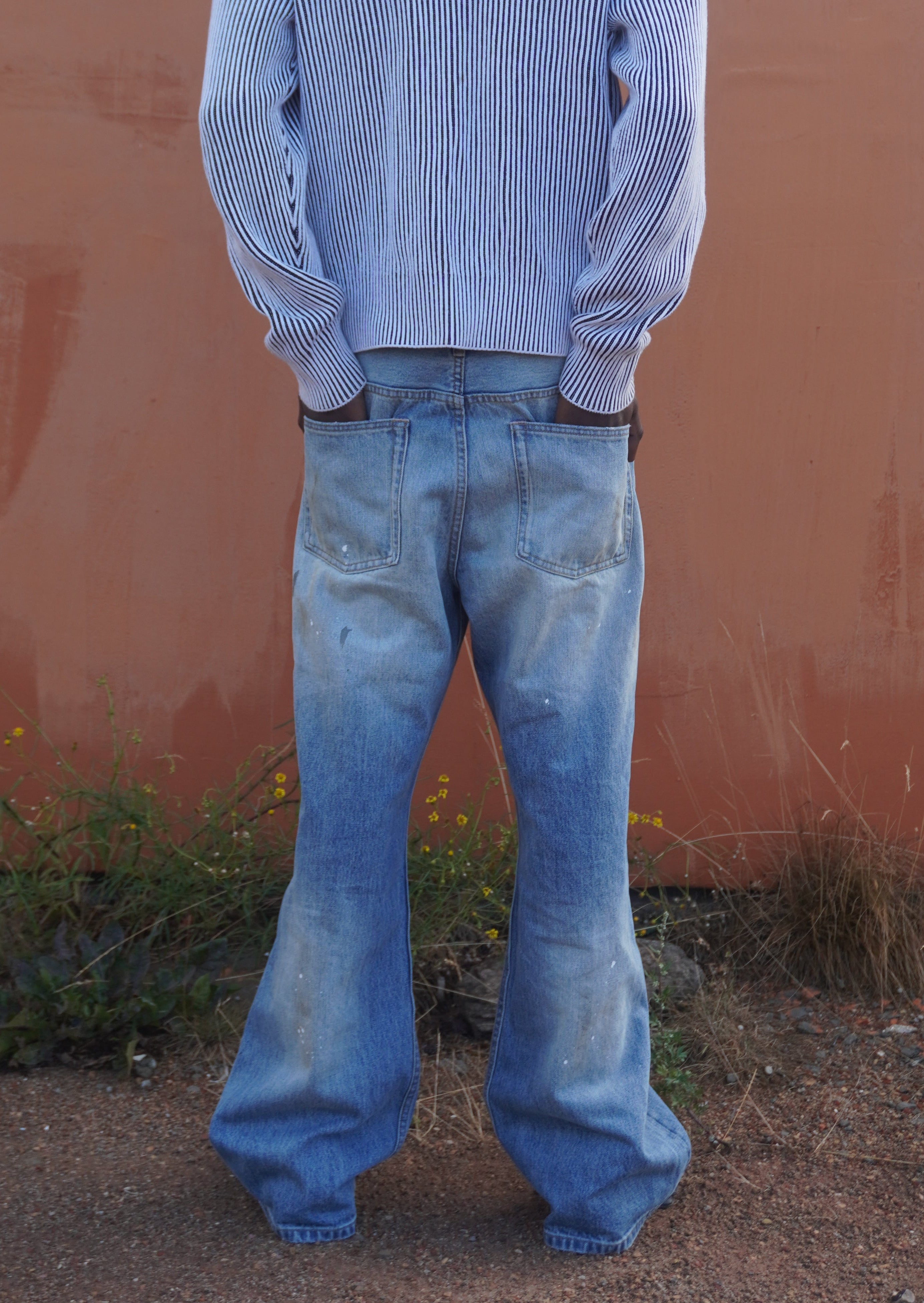 LIGHT BLUE WASH BAGGY JEANS